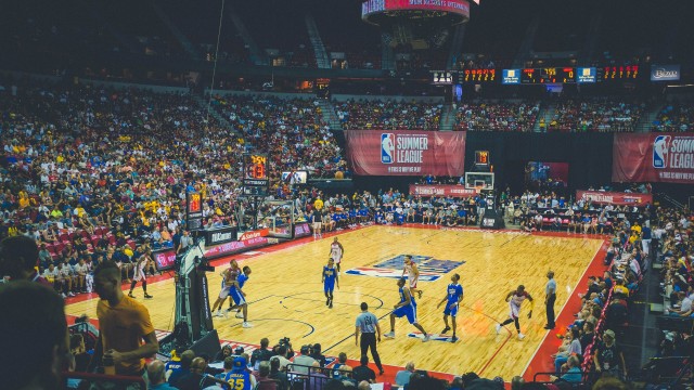 星空体育app官网入口-《英雄联盟》宣布2026全球总决赛举办城市，粉丝期待，2022年英雄联盟全球总决赛时间